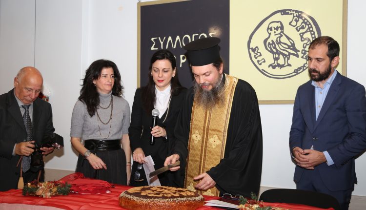 Η-κοπή-της-πρωτοχρονιάτικης-βασιλόπιτας-του-Συλλόγου-Ιμβρίων