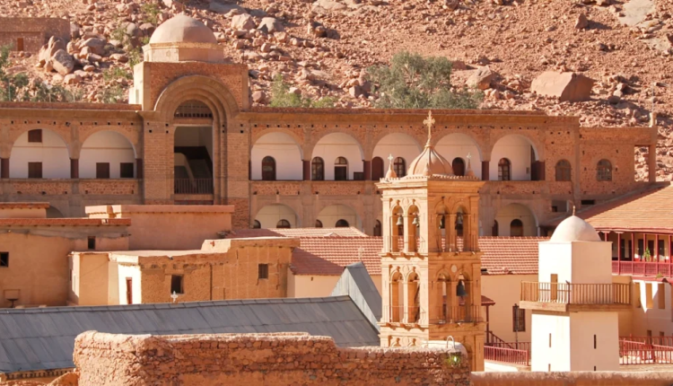 Η-στασιμότητα-για-τη-Μονή-Σινά-και-η-μετάβαση-Γεραπετρίτη-στο-Κάιρο