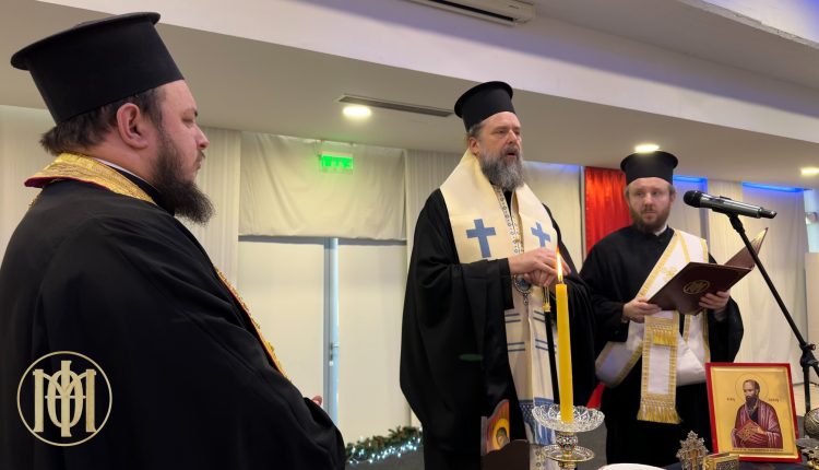 Στην-κοπή-της-βασιλόπιτας-των-εργαζομένων-της-ΔΕΘ-ο-Μητροπολίτης-Θεσσαλονίκης