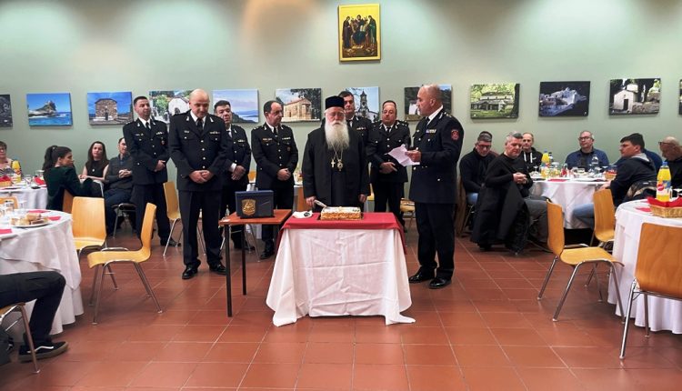 Δημητριάδος-Ιγνάτιος-προς-πυροσβέστες:-«Ένα-μεγάλο-ευχαριστώ-για-την-προσφορά-σας»