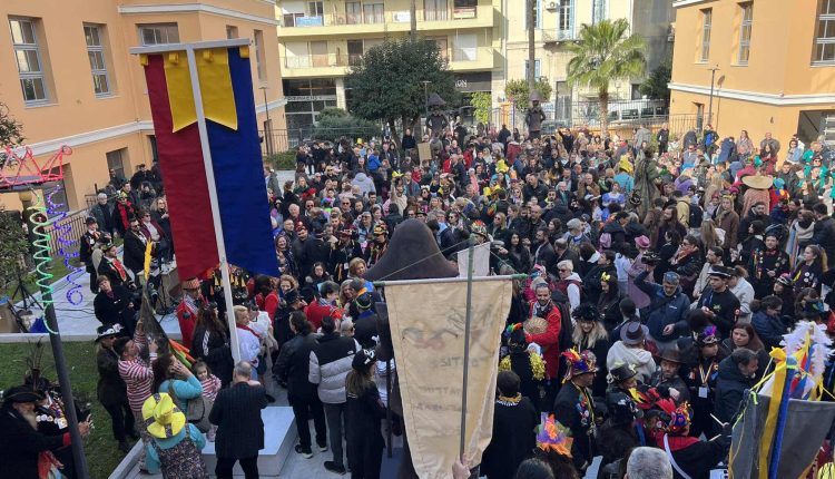 Σε-καρναβαλικούς-ρυθμούς-η-Πάτρα-–-Το-βράδυ-η-τελετή-έναρξης-–-ertnews.gr