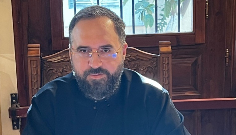 Διεθνής-διάκριση-για-τον-Επίκουρο-Καθηγητή-του-Τμήματος-Θεολογίας-του-ΕΚΠΑ-Αρχιμανδρίτη-π.-Ισίδωρο-Κάτσο