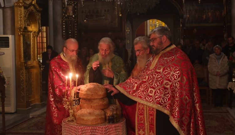 Αγρυπνία-επί-τη-ιερά-μνήμη-του-Αγίου-Αντωνίου-στον-Μητροπολιτικό-Ναό-της-Μεταμορφώσεως-Ερμουπόλεως