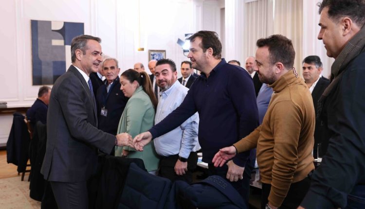 Νέα-κρίσιμη-συνάντηση-σήμερα-του-Κ.-Μητσοτάκη-με-αγρότες-και-κτηνοτρόφους