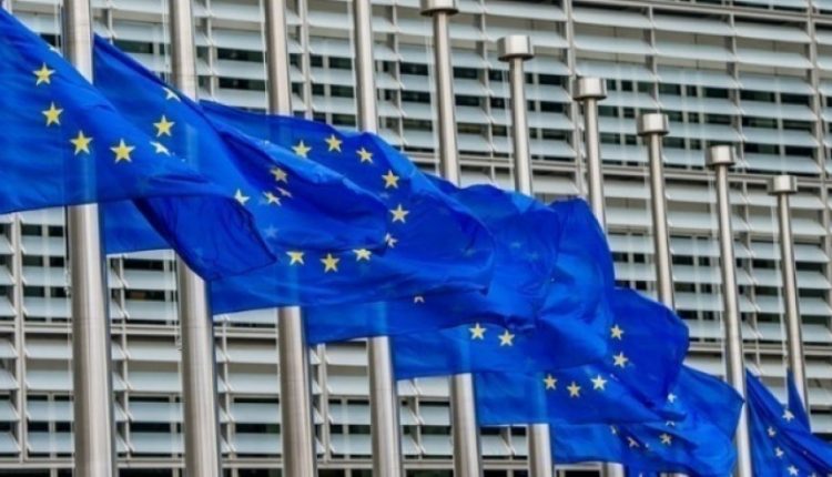 Οι-Ευρωπαίοι-ενεργοποιούνται-για-να-απαντήσουν-στις-αμερικανικές-απειλές-για-δασμούς