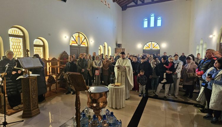 Τα-Άγια-Θεοφάνεια-στη-ρωσόφωνη-eνορία-της-Ιεράς-Μητροπόλεως-Κωνσταντίας-και-Αμμοχώστου