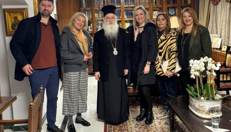 Επίσκεψη-του-Εμπορικού-Συλλόγου-Κορίνθου-στον-Μητροπολίτη-Παύλο