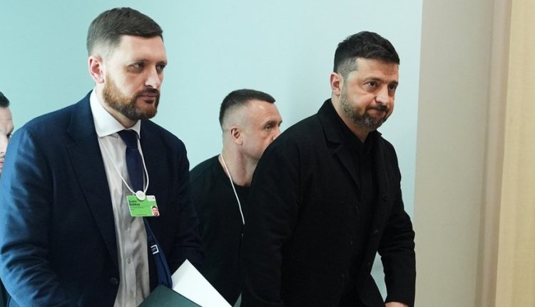 Β.-Ζελένσκι:-Εποικοδομητικές-οι-συνομιλίες-Ουκρανίας-–-Ρωσίας-–-ΗΠΑ