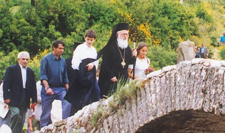 “Χωρίς-την-προσευχή-δεν-θα-μπορούσε-κανείς-να-σταθεί-εδώ”-–-ΑΦΙΕΡΩΜΑ-στον-Αρχιεπίσκοπο-Αναστάσιο-(Β’-Μέρος)