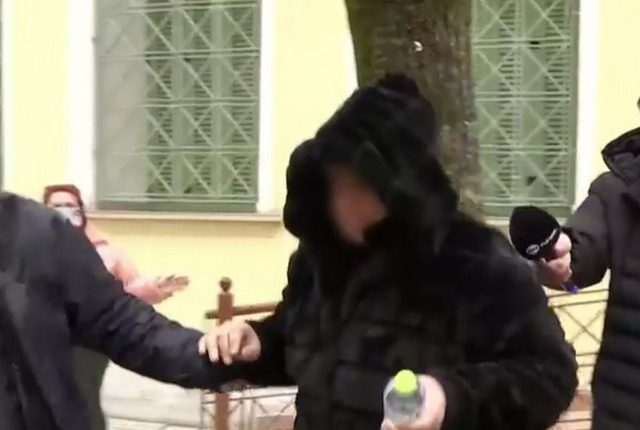 Αποκάλυψη:-Η-καθηγήτρια-που-φίμωσε-μαθητή-ακολουθούσε-16-χρόνια-φαρμακευτική-αγωγή-–-«Από-αύριο-εκτός-σχολείου»-λέει-το-υπουργείο