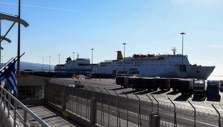 Β-Κικίλιας-για-λιμένα-Πατρών:-Επενδύσεις-και-νέες-θέσεις-εργασίας-με-το-master-plan-–-ertnews.gr