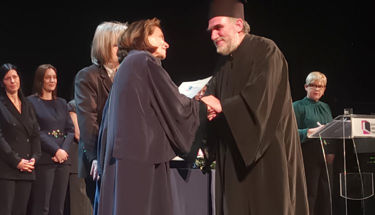 Απονεμήθηκε-στον-π.-Ηλία-Μάκο-το-μεταπτυχιακό-δίπλωμα-ειδίκευσης-με-βαθμό-άριστα