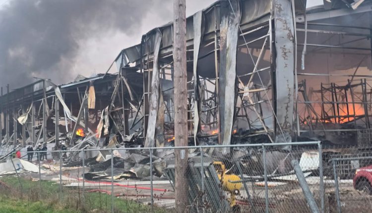 Η-Μητρόπολη-Τρίκκης-για-το-τραγικό-γεγονός-της-πυρκαγιάς-στο-εργοστάσιο-“Βιολάντα”