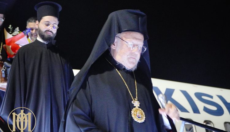 Η-υποδοχή-του-Οικουμενικού-Πατριάρχη-στο-αεροδρόμιο-“ΜΑΚΕΔΟΝΙΑ”