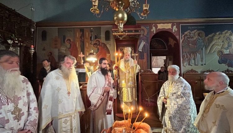 Η-εορτή-του-Αγίου-Ιωάννου-του-Χρυσοστόμου-στην-ομώνυμη-Ιερά-Μονή-στη-Νάξο