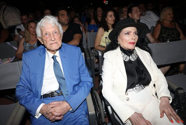 Θρήνος-για-τη-Ζωζώ-Σαπουντζάκη,-πέθανε-ο-σύντροφής-της,-Πύρρος-Αναγνωστόπουλος