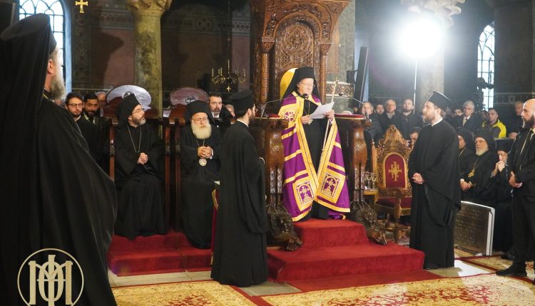 Στενοί-πνευματικοί-δεσμοί-της-Θεσσαλονίκης-με-το-Φανάρι-–-Πατριαρχική-χοροστασία-στον-Καθεδρικό-Ναό-της-του-Θεού-Σοφίας