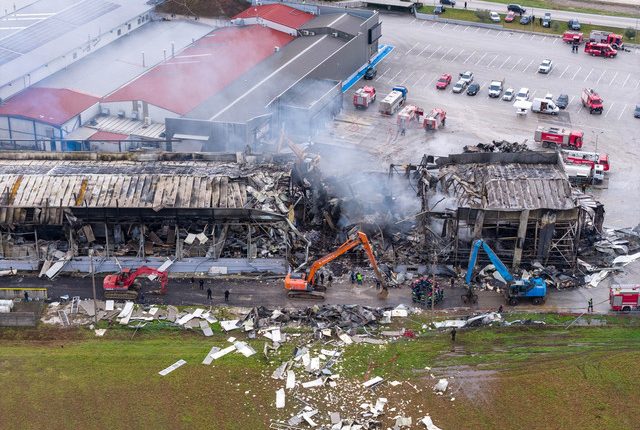 Βιολάντα:-Έφοδος-στο-σπίτι-του-ιδιοκτήτη-της-εταιρείας-και-στο-εργοστάσιο,-κατασχέθηκαν-έγγραφα-και-υπολογιστές