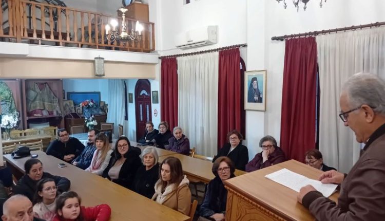 Ευλογία-Βασιλόπιτας-του-Παραρτήματος-στην-Ιστιαία-της-Σχολής-Βυζαντινής-Μουσικής-της-ΙΜ.-Χαλκίδος