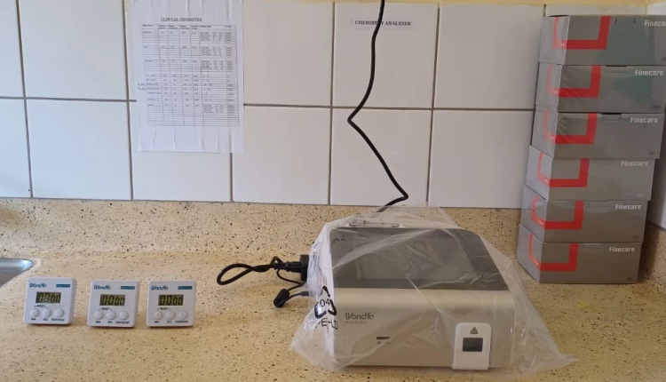 Δωρεάν-ιατρικών-μηχανημάτων-στο-νοσοκομείο-“Ανάστασις”-της-Επισκοπής-Μπουκόμπας