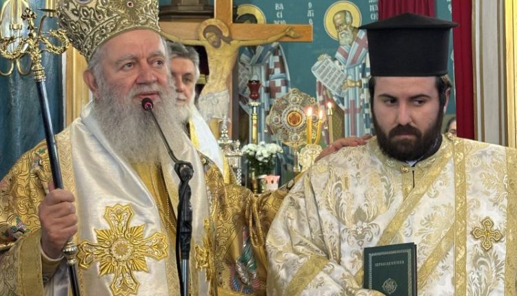 Χειροτονία-νέου-διακόνου-στην-Ιερά-Μητρόπολη-Χαλκίδος