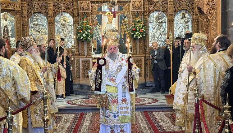 Η-πρώτη-Αρχιερατική-Θεία-Λειτουργία-του-Μητροπολίτη-Κυδωνίας-και-Αποκορώνου-Τίτου