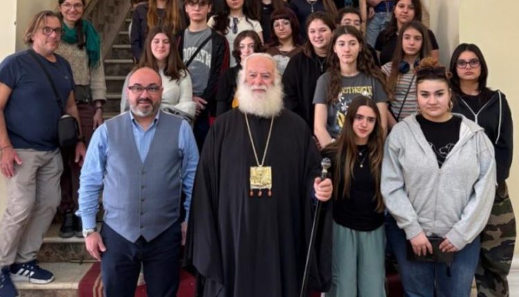 Αλεξανδρείας-Θεόδωρος:-Μέσα-από-τη-μουσική-οι-άνθρωποι-της-Αφρικής-μαθαίνουν-να-αντέχουν