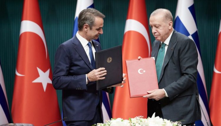 Συνάντηση-Μητσοτάκη-–-Ερτνογάν-στην-Άγκυρα:-Επισκόπηση-διμερών-σχέσεων,-ανοικτή-δίαυλοι-και-οι-συμφωνίες-που-υπεγράφησαν