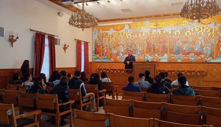 Η-Β’-Λυκείου-του-Αρσάκειου-Ψυχικού-στο-Διορθόδοξο-Κέντρο