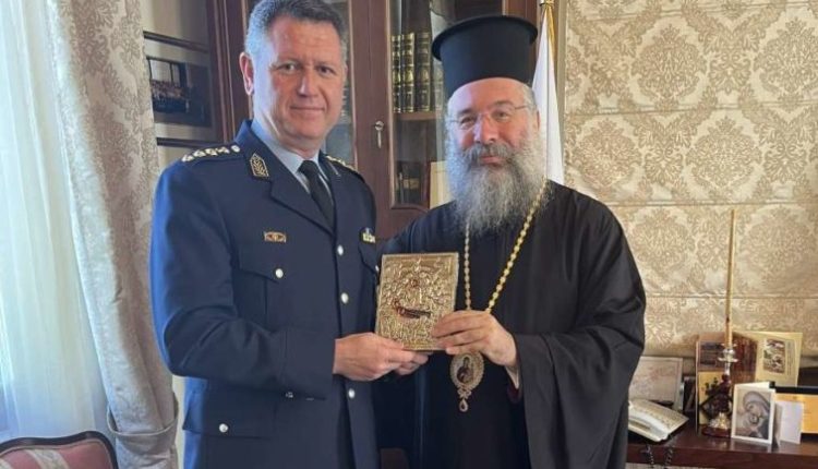 Ο-νέος-Αστυνομικός-Διευθυντής-Ν.-Ρεθύμνης-στον-Μητροπολίτη-Πρόδρομο