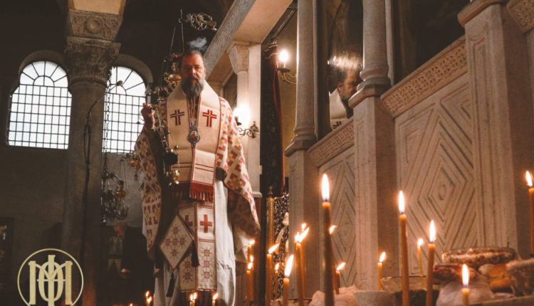 Θεσσαλονίκης-Φιλόθεος:-Να-μνημονεύουμε-πάντα-τους-προαπελθόντας-πατέρες-και-αδελφούς