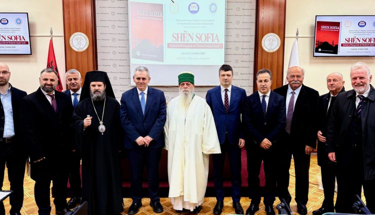 Χαρακόπουλος-στα-Τίρανα:-Πολιτιστικό-τζιχάντ-κατά-τον-Αναστάσιο-η-μετατροπή-της-Αγίας-Σοφίας-σε-τζαμί