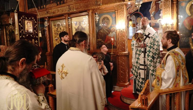 Ο-Θεσσαλονίκης-Φιλόθεος-στον-ενοριακό-Ιερό-Ναό-Παναγίας-της-Λαοδηγητρίας