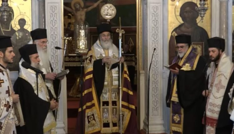Η-Εξόδιος-Ακολουθία-του-Μητροπολίτη-πρώην-Γάνου-και-Χώρας-κυρού-Αμφιλοχίου