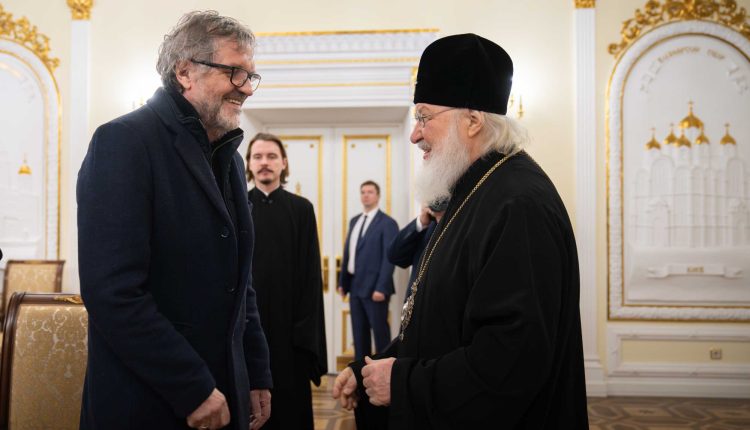 Στον-Πατριάρχη-Μόσχας-ο-Εμίρ-Κοστουρίτσα