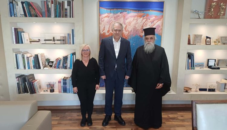 Στο-Υπουργείο-Ανάπτυξης-τα-φλέγοντα-ζητήματα-που-αντιμετωπίζει-η-Ιερά-Μητρόπολη-Ηλείας