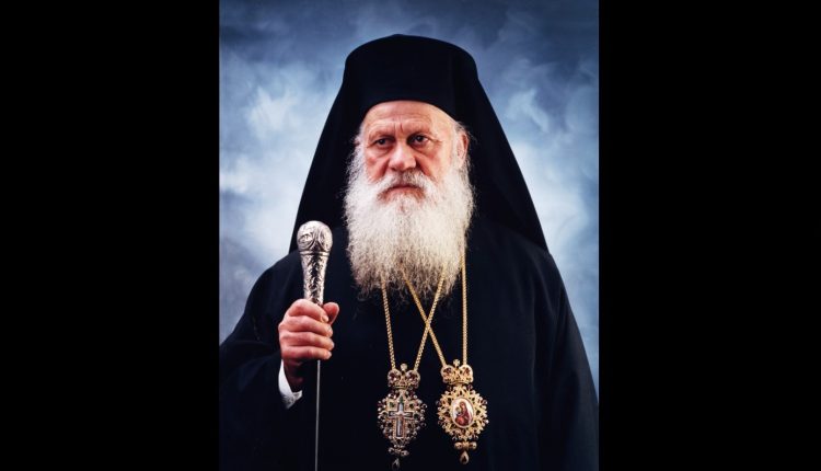 Στις-25-Φεβρουαρίου-η-Εξόδιος-Ακολουθία-του-πρώην-Θήρας-κυρού-Επιφανίου