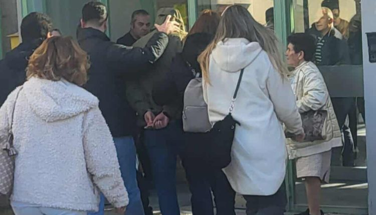 Αίγιο:-Την-Πέμπτη-η-απολογία-του-46χρονου-που-κατηγορείται-ότι-πυροβόλησε-4-ανήλιους