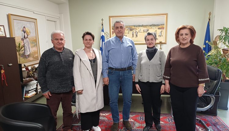 Καρδίτσα:-Συνάντηση-του-Περιφερειάρχη-Θεσσαλίας-με-το-Δ.Σ-της-«Οικόσφαιρας»