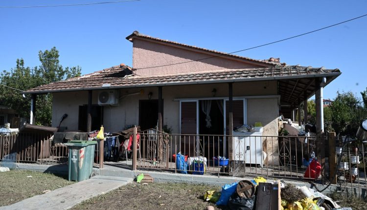 Το-χωριό-«φάντασμα»-που-πνίγηκε-στη-λάσπη-–-«Δεν-υπάρχει-μέλλον-πια-εδώ»,-λένε-οι-λιγοστοί-κάτοικοι,-2,5-χρόνια-μετά-τον-daniel