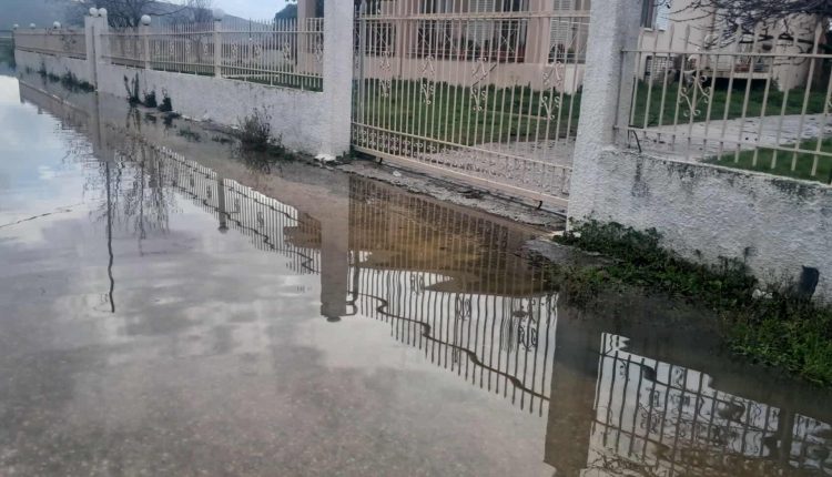 Αχαΐα:-Υπερχείλισε-ο-ποταμός-Λαρισσός-–-Πλημμύρισε-το-χωριό-Μετόχι