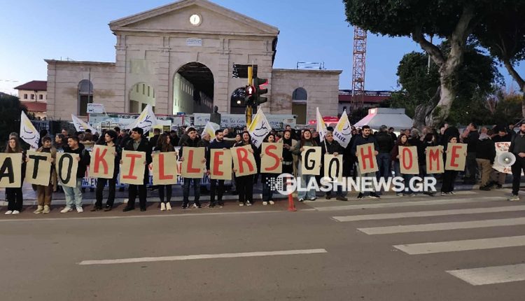 Συγκέντρωση-και-πορεία-διαμαρτυρίας-κατά-του-αεροπλανοφόρου-«uss-g.ford»-στα-Χανιά-–-Δείτε-τις-φωτογραφίες