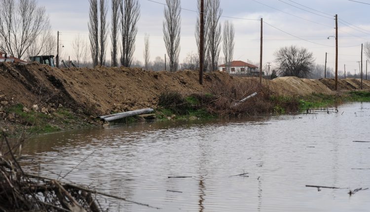Ήχησε-το-112-για-υπερχείλιση-του-ποταμού-Έβρου-στην-περιοχή-Λάβαρα-–-Αύξηση-ετοιμότητας-στην-περιοχή