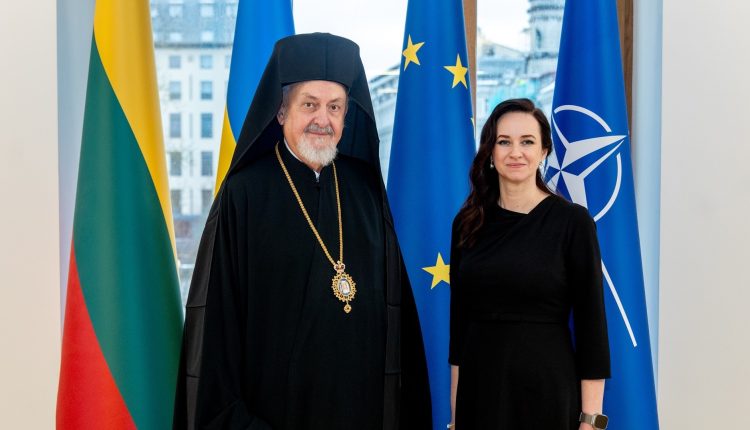 Ο-Μητροπολίτης-Γέρων-Χαλκηδόνος-Εμμανουήλ-στη-Λιθουανία