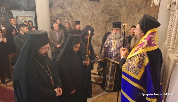 Ρασοευχή-νέου-Μοναχού-στην-Ιερά-Μονή-Παναγίας-Ελεούσης-Κλεισούρας