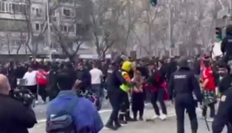 Ρεάλ-Μαδρίτης-–-Μπενφίκα:-Επεισόδια-με-οπαδούς-και-αστυνομικούς