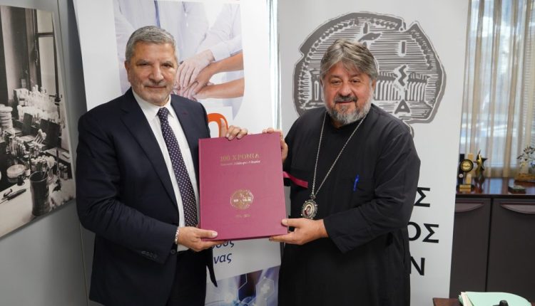 Συνάντηση-Μητροπολίτη-Ζάμπιας-με-τον-Πρόεδρο-του-Ιατρικού-Συλλόγου-Αθηνών