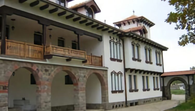 Ανησυχία-της-Ιεράς-Επισκοπής-Ράσκας-και-Πριζρένης-για-τους-κανονισμούς-περί-«αλλοδαπών»-στο-Κοσσυφοπέδιο