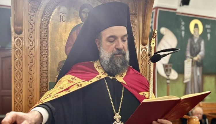 Θήρας-Αμφιλόχιος:-Η-Παναγία-με-την-υπακοή-της-έγινε-η-“νέα-Εύα”