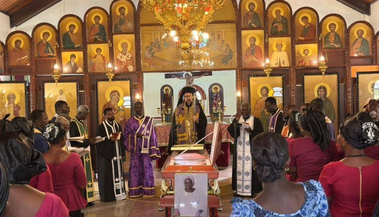 Ο-Άκκρας-Δανιήλ-στην-Εξόδιο-Ακολουθία-της-Πρεσβυτέρας-Φλωρεντίας